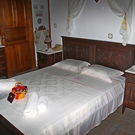 Katoikia Me Ta Pitharia Villa Prínosz Kültér fotó